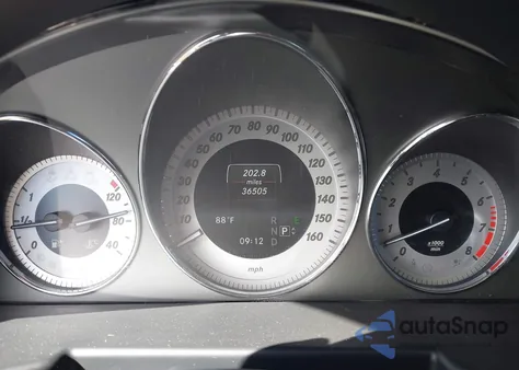 2015 Mercedes-Benz Glk 350 z USA, uszkodzony, nr VIN WDCGG5HB3FG441600